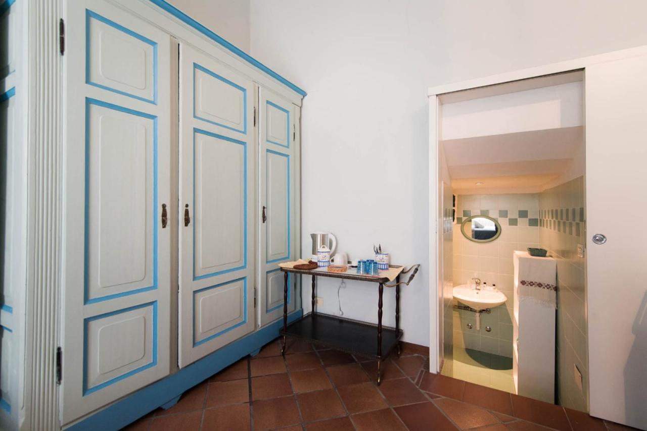 Room 34 - The House Of Travelers Como Buitenkant foto